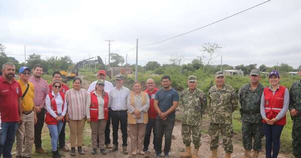 La Nación / Ministro de Defensa verificó tareas de asistencia a familias de San Lázaro