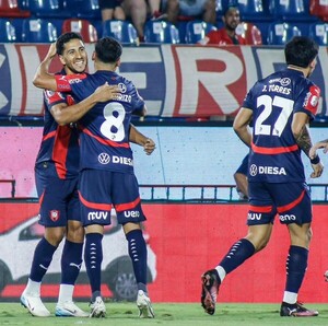 Cerro derrotó a Trinidense en intenso duelo y Tembetary ganó puntos claves