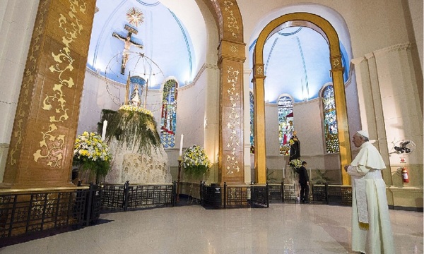 El Papa Francisco en nuestro país una visita que marcó historia - OviedoPress