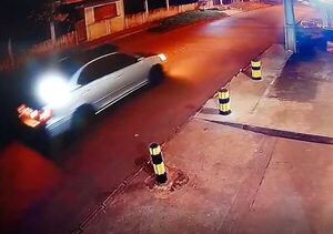 Hurtan automóvil de enfermero del Hospital Regional - La Clave