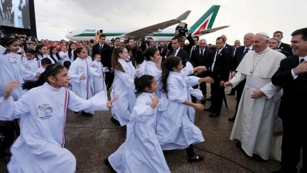 El Papa de los niños: uno de los recuerdos más entrañables de la visita de Francisco a Paraguay