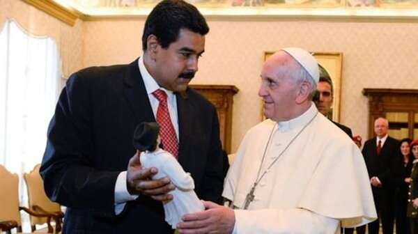 Nicolás Maduro y el papa Francisco: “defensor de la justicia y los más humildes” - Mundo - ABC Color
