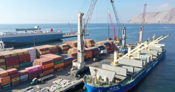 La Nación / Por primera vez, embarcaciones paraguayas tomarían carga en puertos argentinos