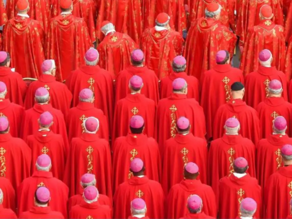 ¿Qué es un cónclave papal secreto?