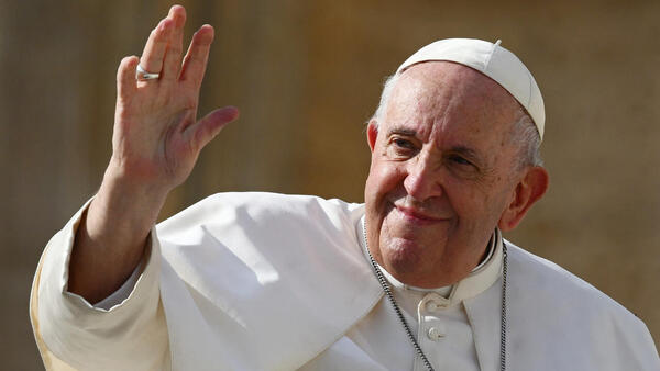 Papa Francisco: "fue muy importante para la Iglesia en tiempos de crisis" - 1000 Noticias