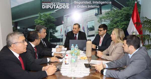 La Nación / Dictamen favorable para nueva escala salarial del personal civil de las fuerzas públicas