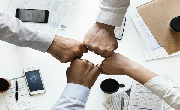 Desafíos de sucesión en las empresas familiares: un reto crucial para la continuidad | Columnas | 5Días