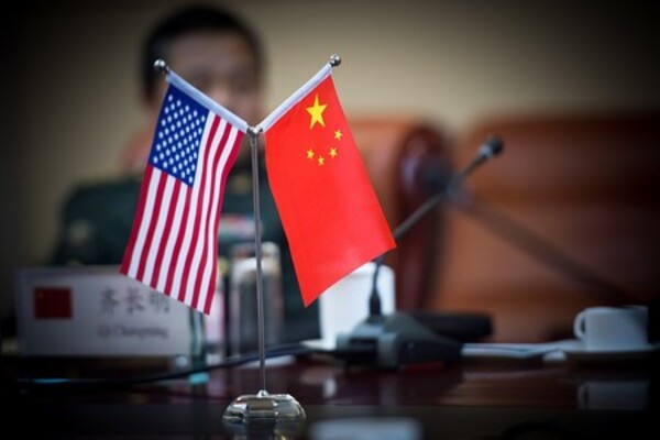 El pulso entre EEUU y China inquieta a las empresas y lastra la popularidad de Trump