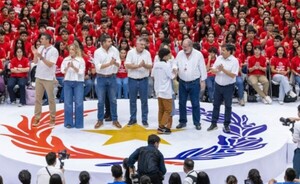 Becarios del Gobierno firmarán acuerdo de compromiso donde rindieron