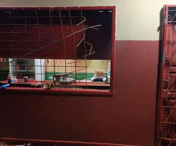 Ladrones aprovecharon la Semana Santa para hurtar en dos escuelas públicas - ABC en el Este - ABC Color