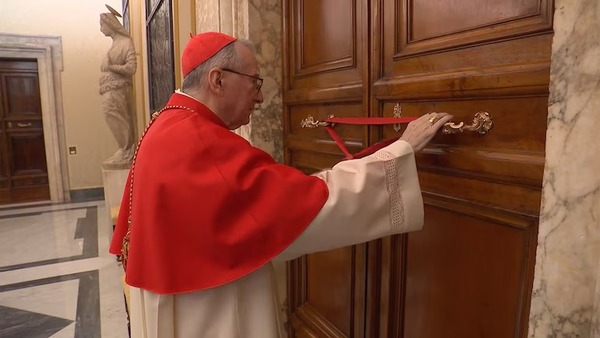 El Vaticano selló la residencia oficial del Papa, lo que marca el inicio del período de luto - ADN Digital