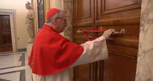 La Nación / Sellan apartamentos del Sumo Pontífice en el palacio Apostólico y su casa Santa Marta