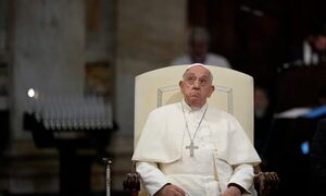 El Vaticano confirma que el papa Francisco falleció ayer tras sufrir un derrame cerebral
