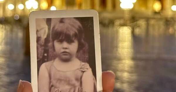 La Nación / Paraguay presente: imagen de Chiquitunga llegó a la Basílica de San Pedro para rogar por el papa