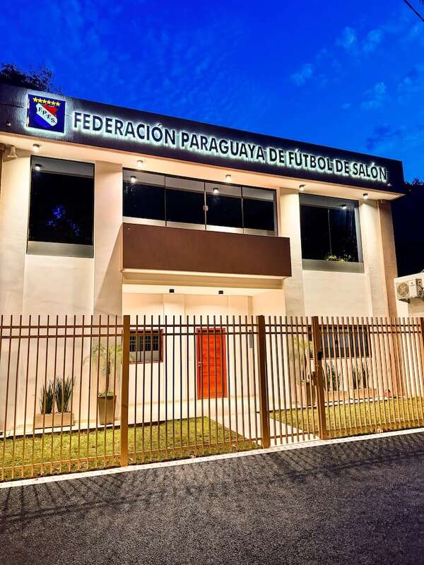 Fútbol de salón: Inauguran sede de FPFS - Polideportivo - ABC Color