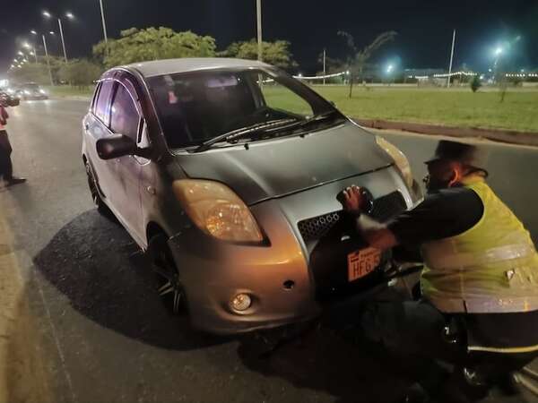 Militar conducía ebrio, huyó de la Policía y chocó en la Costanera Norte - Policiales - ABC Color