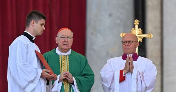 La Nación / ¿Quién es el camarlengo que administrará el Vaticano hasta la elección de un nuevo papa?