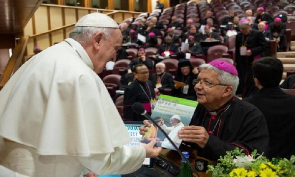 Francisco, el pastor que amó a nuestro país, un adiós entre lágrimas y gratitud - OviedoPress