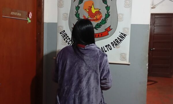 Detienen a sindicada en atraco a paseras