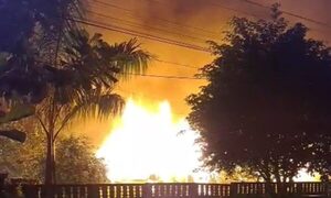 Depósito se incendia en Minga Guazú