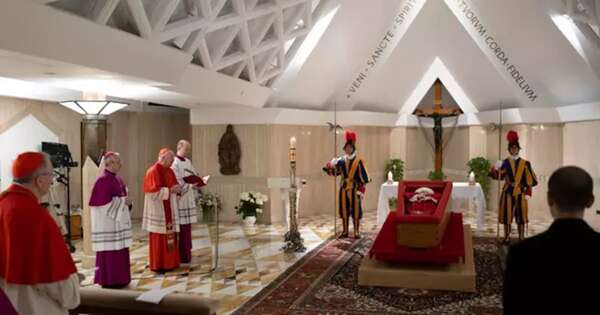 La Nación / Los restos del papa estarán mañana en la basílica de San Pedro para la despedida de fieles