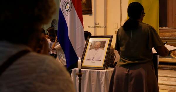 La Nación / Fieles honran la vida y obra del papa Francisco