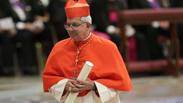 Adalberto Martínez viaja a Roma para despedir al papa Franciso y con la mirada en el cónclave