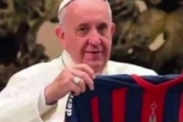 San Lorenzo despide al Papa Francisco: "Siempre fue uno de los nuestros" - SNT
