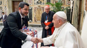 Raúl Latorre viajará para el funeral del papa Francisco en representación de Paraguay