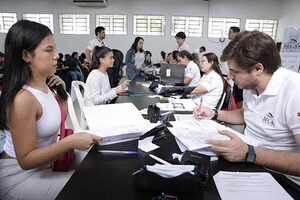 Nuevos becarios del Gobierno firman el Acuerdo de Compromiso para usufructo de la ayuda académica | DIARIO PRIMERA PLANA
