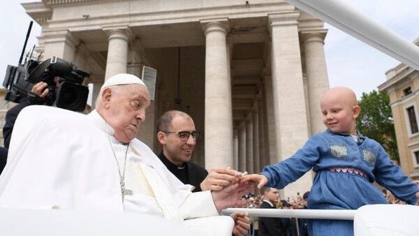 Sereno y agradecido por volver a la Plaza de San Pedro: Así estuvo el papa Francisco en sus últimas horas