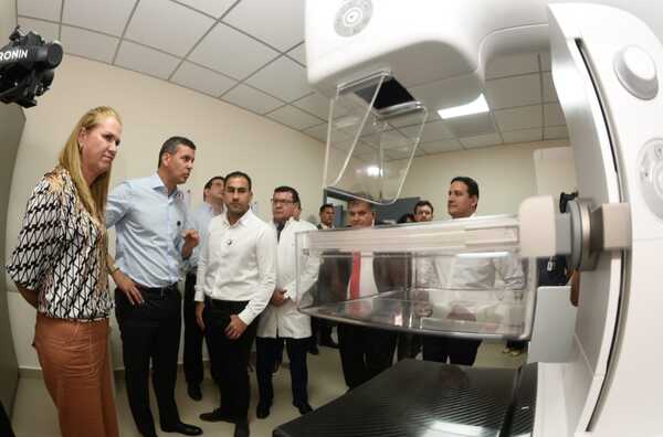 Autoridades visitaron nuevo Centro de Diagnóstico del Materno Infantil de San Lorenzo - .::Agencia IP::.