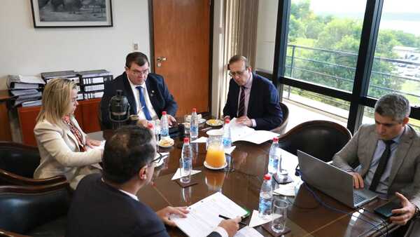 Convocan a contralor sobre informe de evaluación del programa Hambre Cero - ADN Digital
