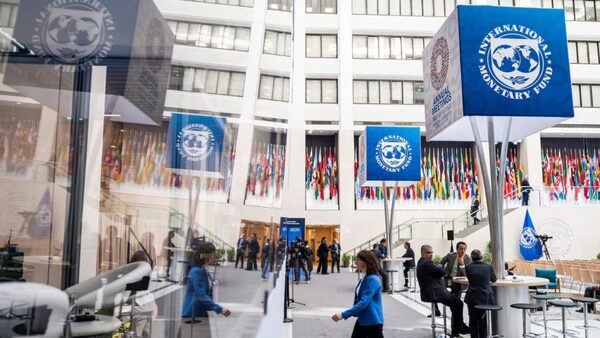 FMI pide a los bancos centrales que est茅n listos para intervenir y evitar una crisis financiera