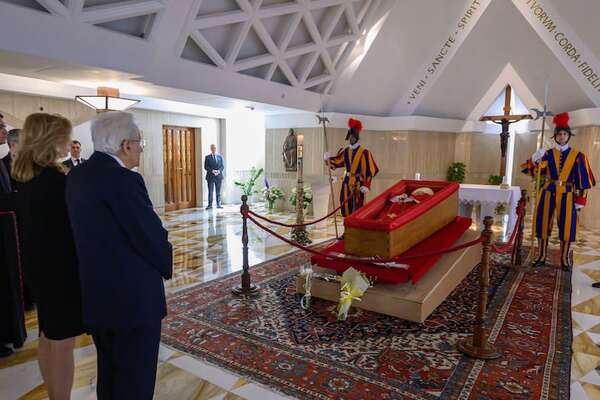 San Lorenzo: misa exequial por el Papa Francisco en la Catedral - Nacionales - ABC Color