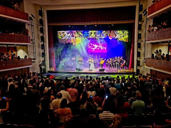 El Teatro Municipal ofrecerá una visita guiada teatralizada este domingo - Cultura - ABC Color
