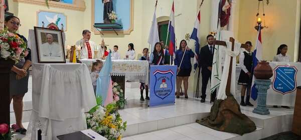 Fuerte Olimpo: recuerdan a Francisco como el papa de la ternura y de los excluidos - Noticias del Chaco - ABC Color
