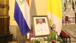 Nunciatura abre sus puertas para firmar libro de condolencias por muerte del papa Francisco