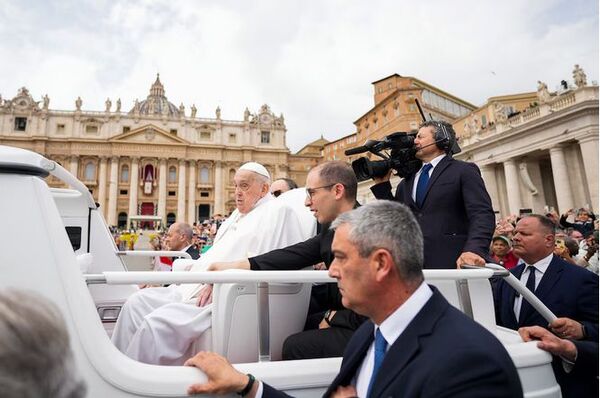 Revelaron cómo fueron las últimas horas de Francisco y qué le dijo a su enfermero