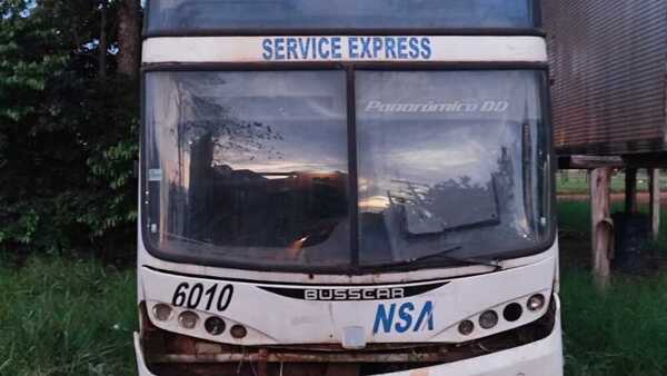 Ojetopa un cadáver en un colectivo abandonado en el Este