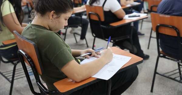 La Nación / Entregaron a 7.000 jóvenes sus “certificados de futuro”