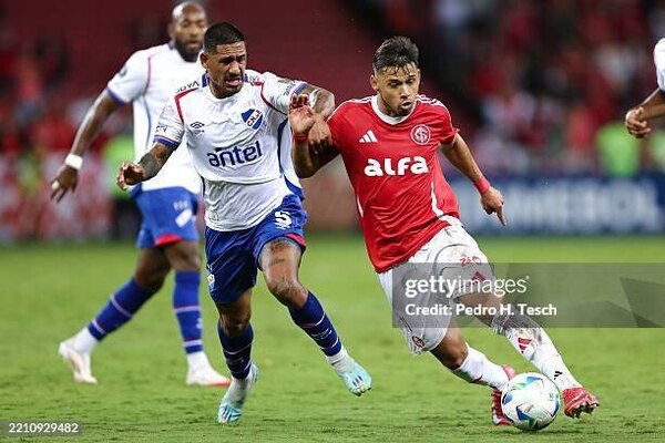 Versus / Óscar Romero se estrena en la Libertadores con una notable asistencia