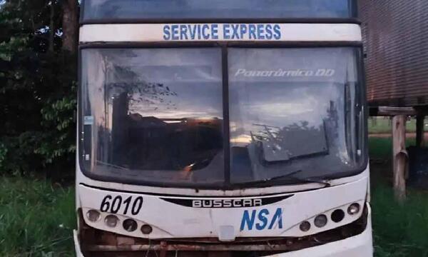 CDE: Hallan cadáver en estado de descomposición en interior de un colectivo abandonado – Prensa 5