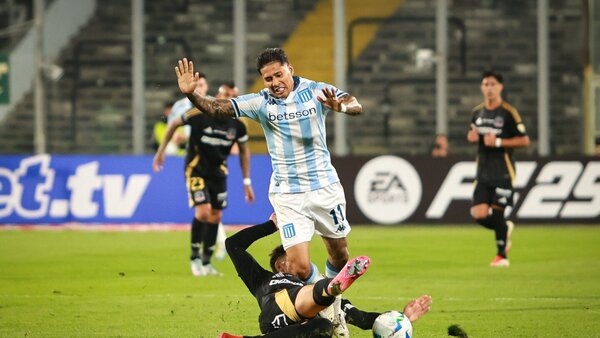 Racing llega a la cima del grupo E tras empatar con Colo Colo