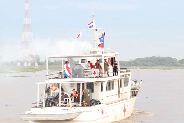Video: Buque Hospital Hidrográfico zarpó rumbo a Bahía Negra - Nacionales - ABC Color