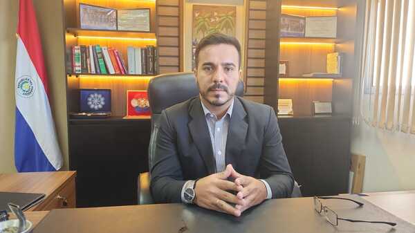 Actuarios y ujieres imputados por la mafia de los pagarés tienen prohibido salir del país