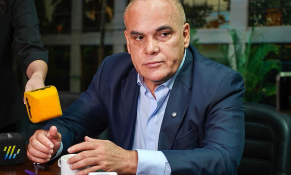 Bachi admite y justifica aumentos millonarios a su sobrina - OviedoPress