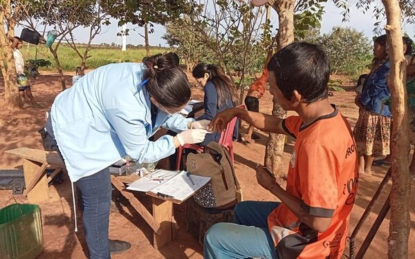 Asisten a familias de la comunidad indígena Mbocaya’i de Itakyry con servicios médicos integrales
