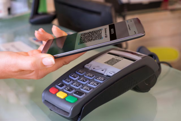 Identificaciones de la Policía introduce pagos por tarjetas y QR - 1000 Noticias