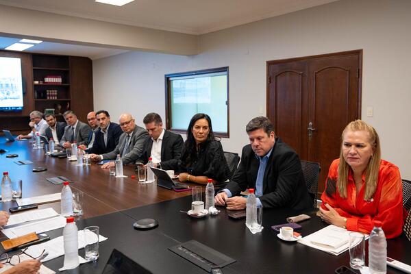 MOPC aprobó bases y condiciones para construcción del "Gran Hospital de Asunción" - 1000 Noticias